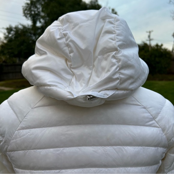 Lululemon Down for a Run Jacket in White Size 6 - Picture 5 of 16